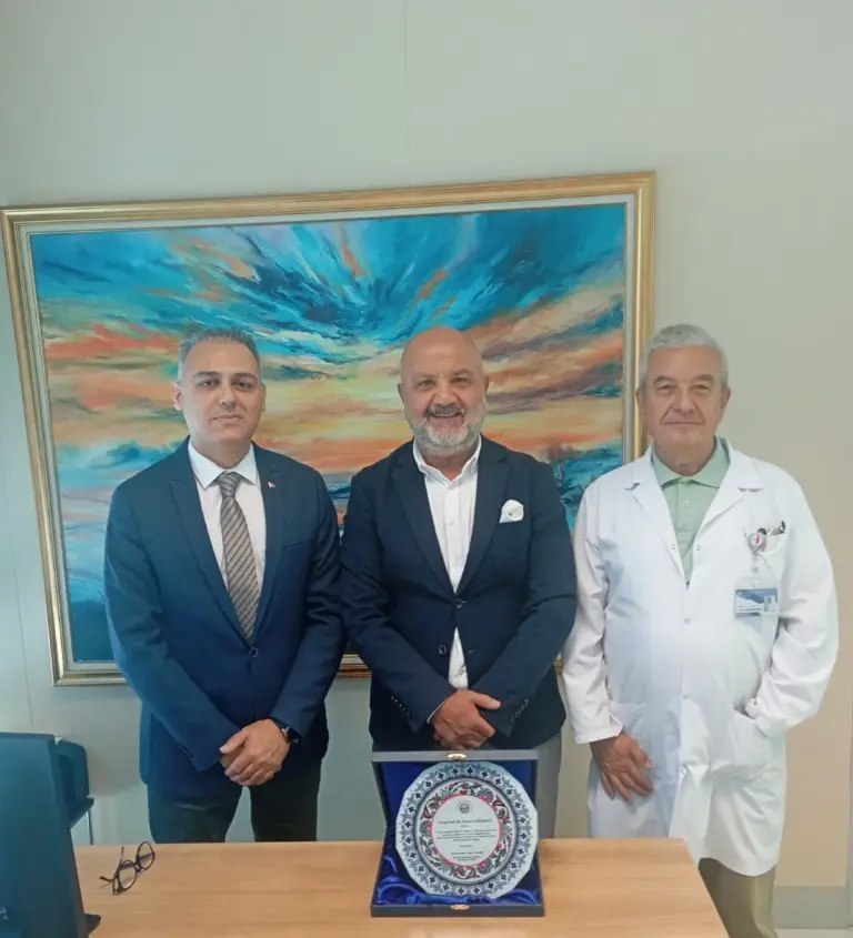 Yakin-Dogu-Universitesi-Gorusme2-e1750018570524